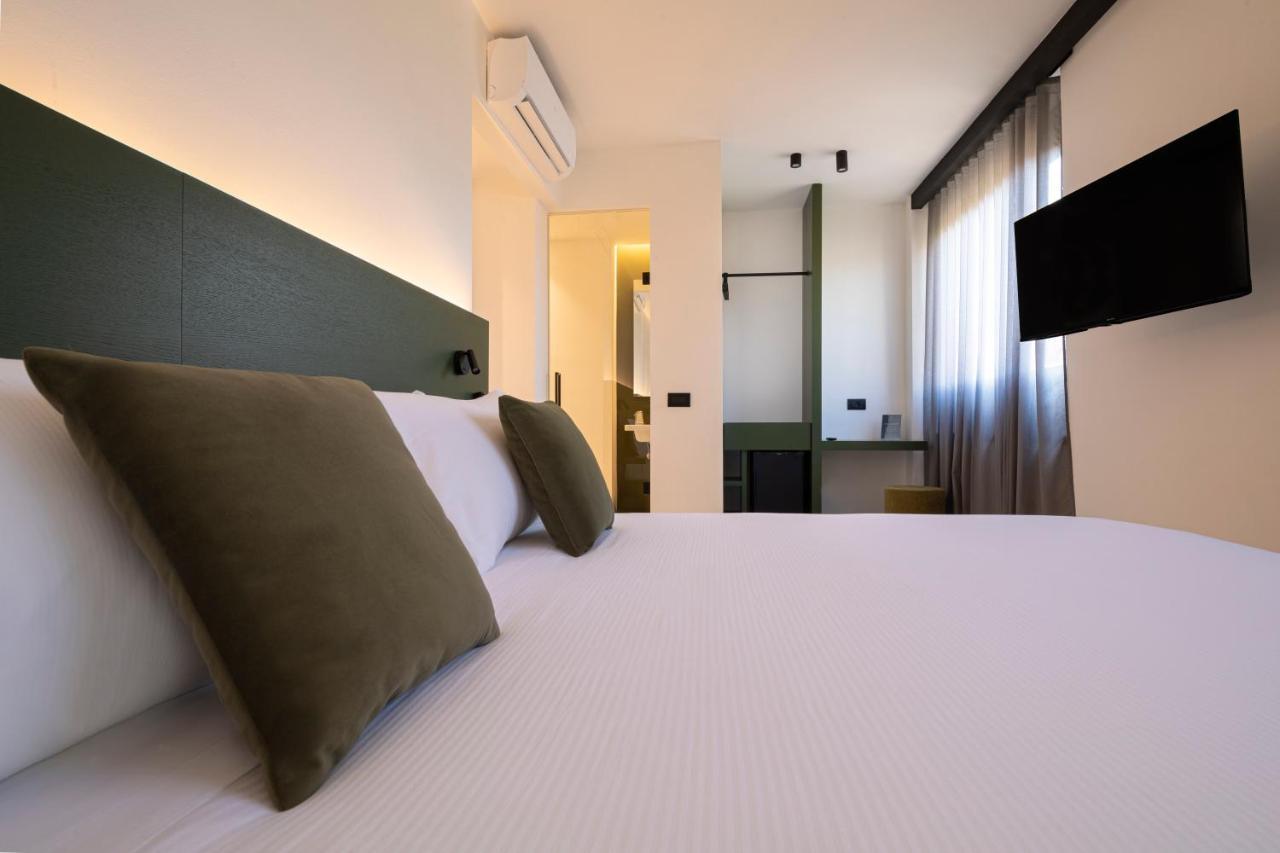 The City Hotel 安科纳 外观 照片