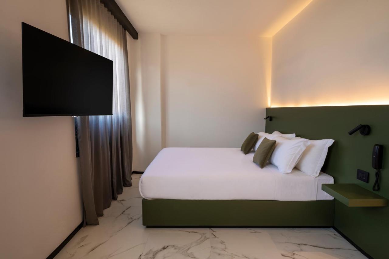 The City Hotel 安科纳 外观 照片